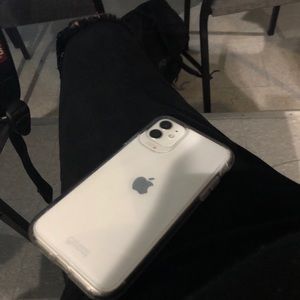 iPhone 11 white / 128gb